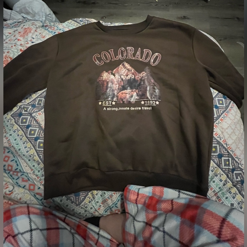 brown colorado crewneck